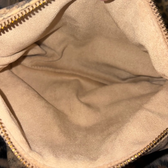 Steve Madden Metallic Leopard Slouch Bag Set - Picture 4 of 5